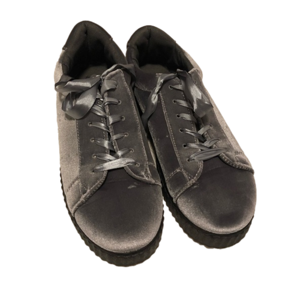 H2K Shoes - H2K Velvet Gray platform sneakers Size 9